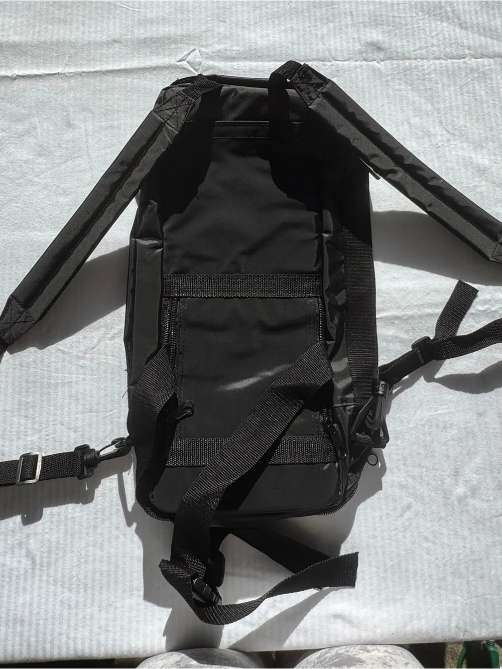 Moore Backpack for Kangaroo Joey Pump fits 1000mL Bags